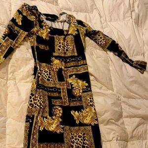 Bodycon gold and black midi longsleeve